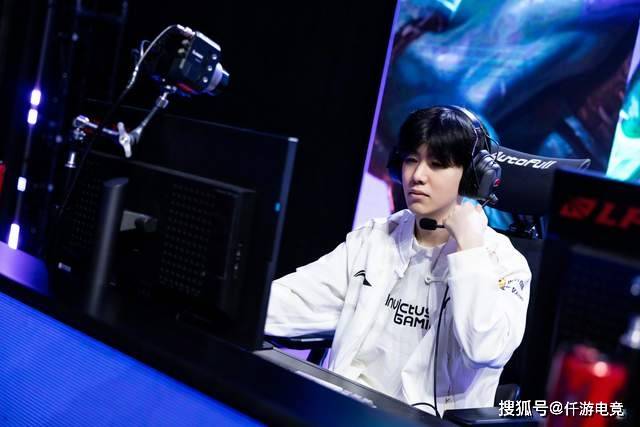 LOL:TheShy透露退(tuì)役时间,想跟Rookie打到退(tuì)役
