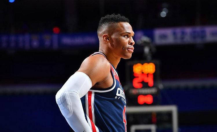 21世(shì)纪场均得分超300分的MVP,排名前五位球员是谁?