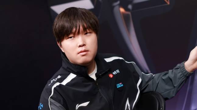 【一竞技1JingJi】LOL:IG德玛西(xī)亚杯陣(zhèn)容曝光 Bin主动降薪拒绝退役!