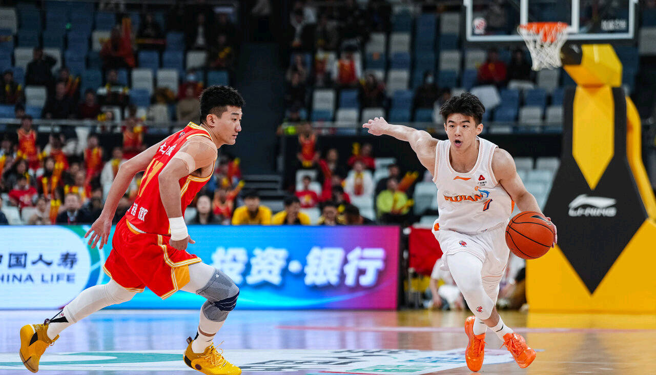 平安夜!CBA焦点战!24日19点30分,CCTV5和CCTV5+直播表出炉